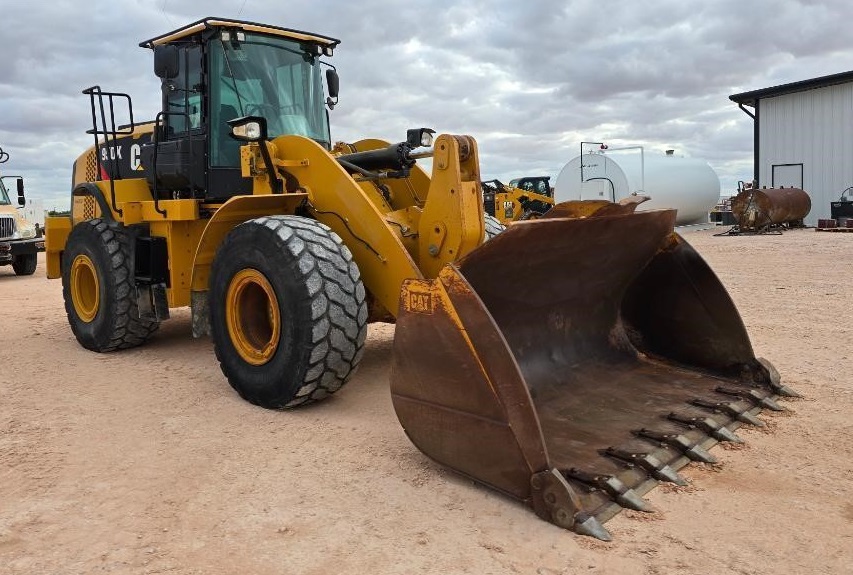 Caterpillar Backhoe Loader | Cabbed Backhoe Rental