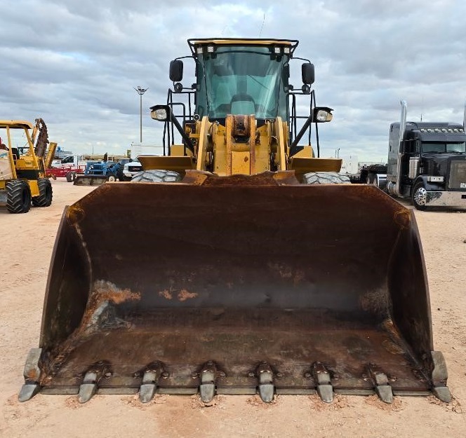 Caterpillar Backhoe Loader | Cabbed Backhoe Rental