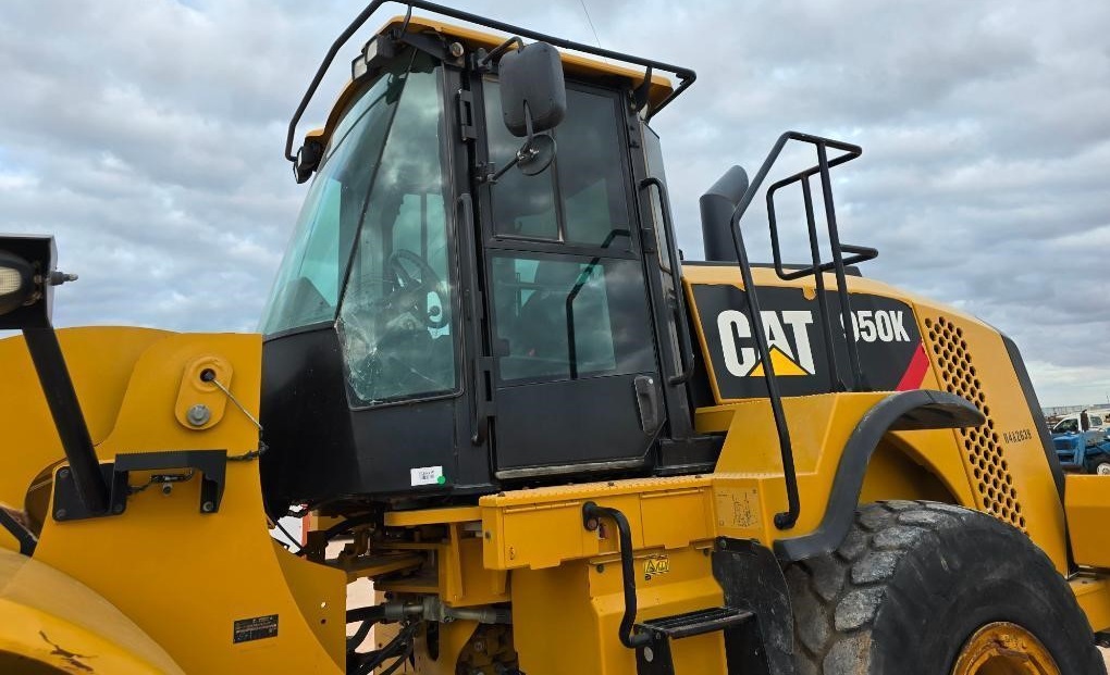 Caterpillar Backhoe Loader | Cabbed Backhoe Rental